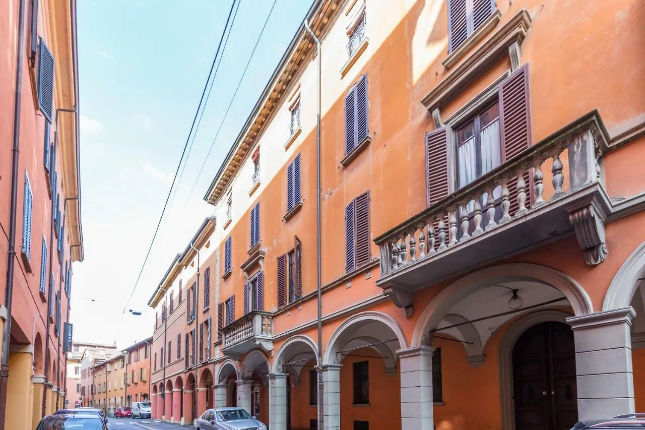 Bologna Boheme - The Place Apartments location